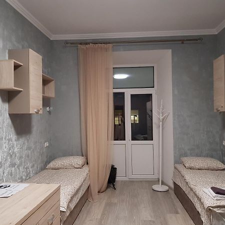 Hostel "Гном & Gnome" Lviv Exterior foto